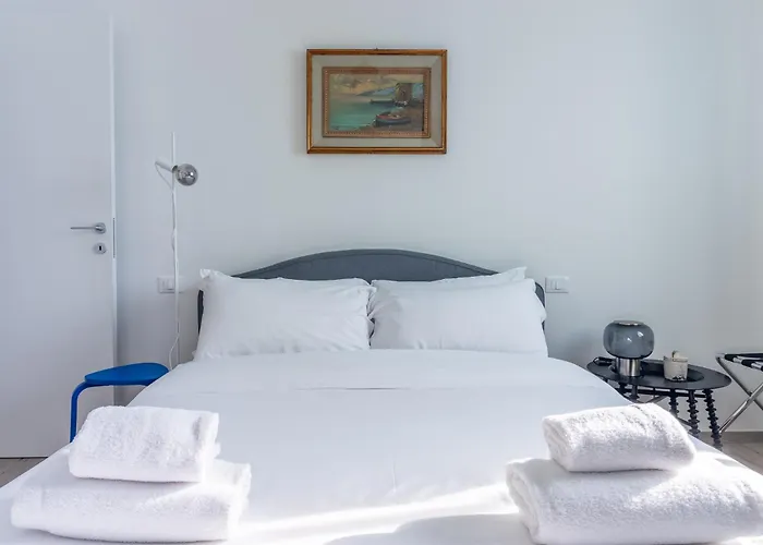 Housmart Donato Creti 75 Appartement