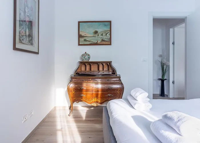Housmart Donato Creti 75 Bolonia